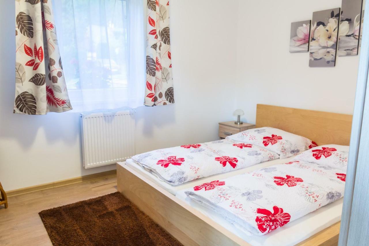 Prazdninovy Dum Dolce II Villa Trutnov Luaran gambar